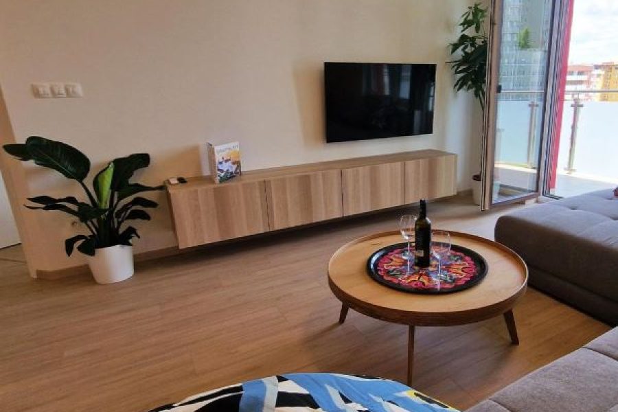 4 Luxury Apartments for 16 Guests